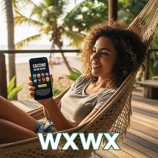 Usuária relaxando em rede com o app wxwx na mão.